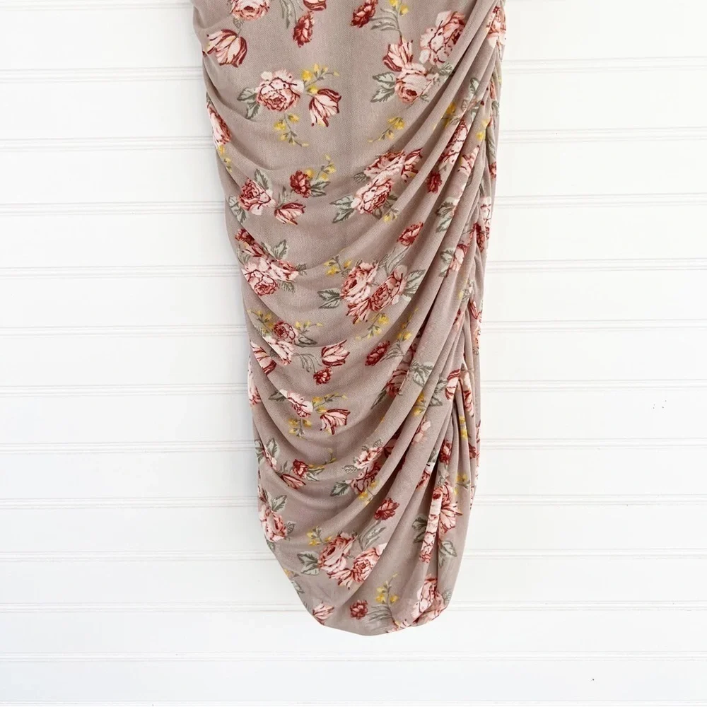 Floral stretch ruched summer dress Size Small NEW - Picture 7 of 10